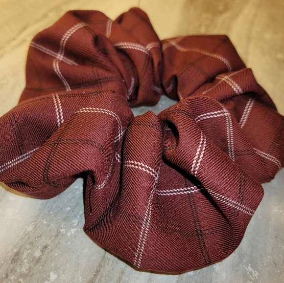 2 for 25! Giant scrunchies! - Picture 6 of 6